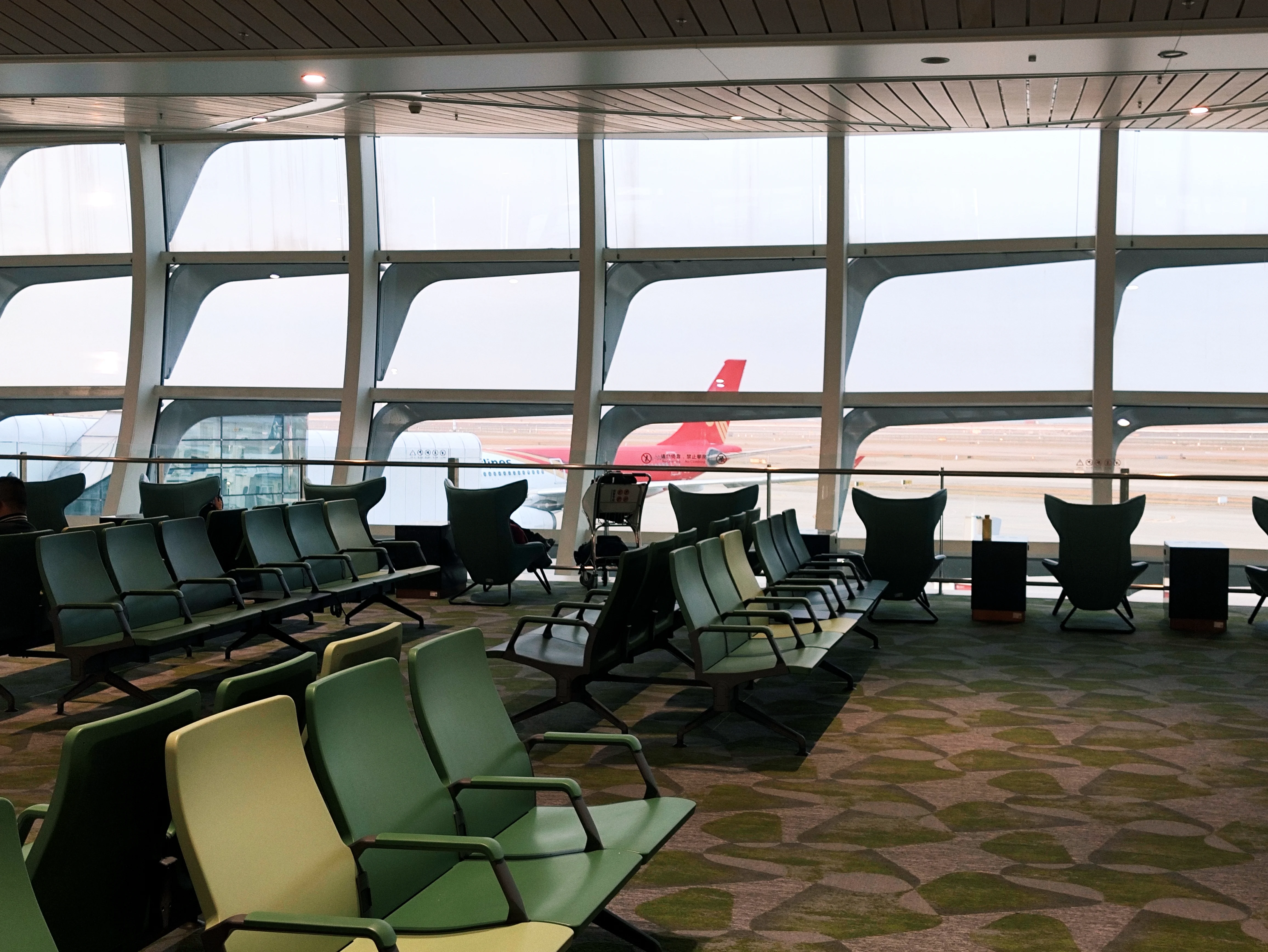 清晨的宝安机场