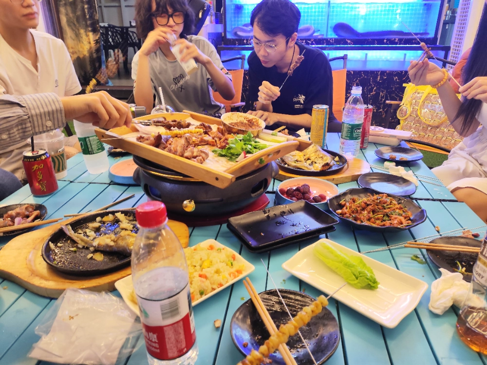吃撑了